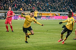 Osman Atilgan jubelt über sein erstes Zweitliga-Tor