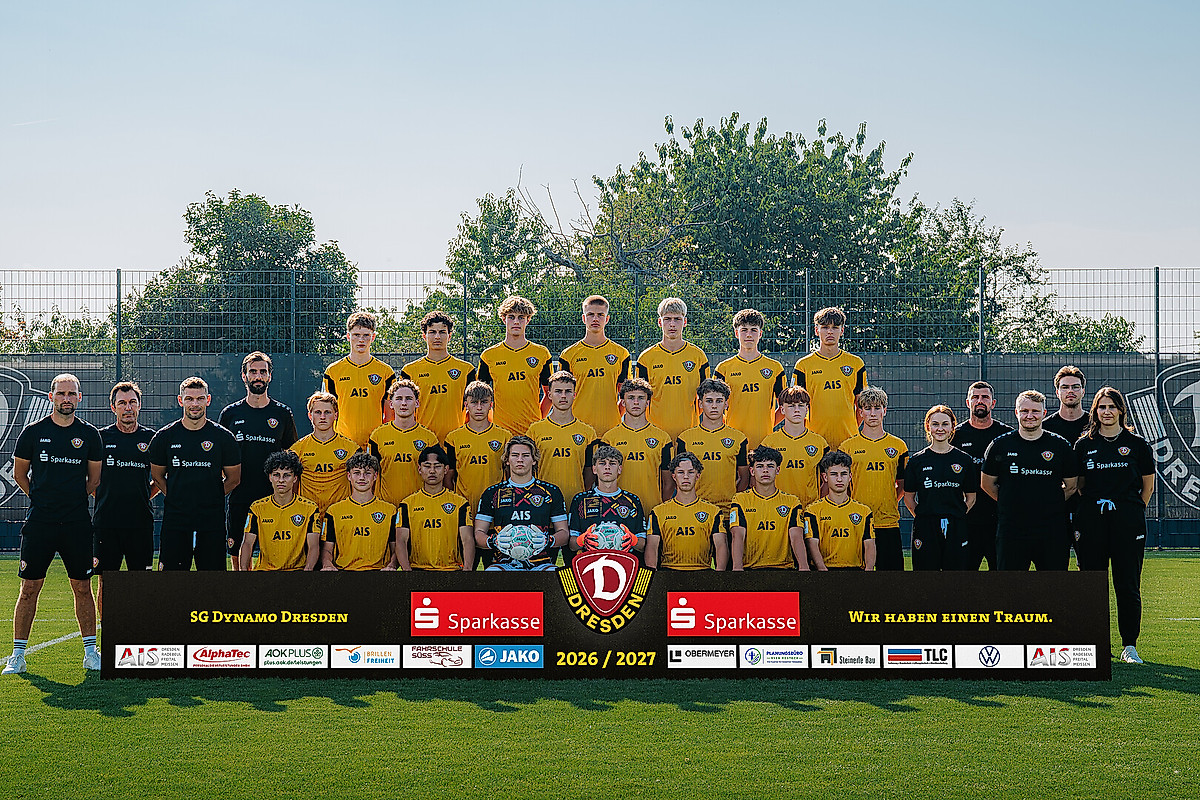 Das Mannschaftsfoto der U17 zur Saison 2026/27.