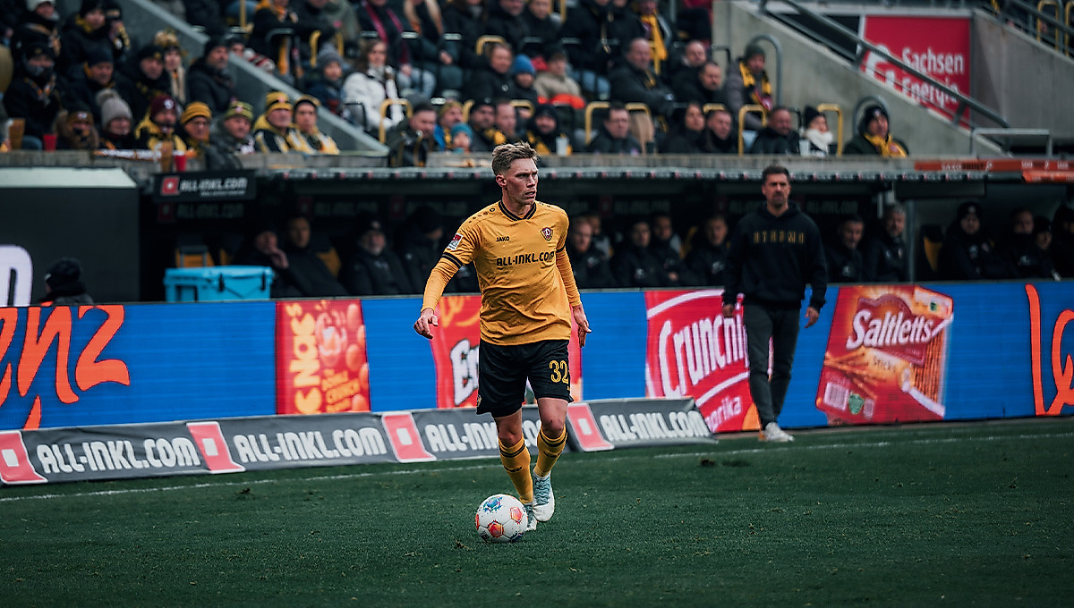Jonas Sterner für Dynamo am Ball
