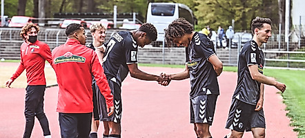 11.04.2021: Die Erfolgskurve zeigt weiter nach oben. Das 1:0 gegen den TSV Steinbach Haiger ist einer von neun Siegen in Folge zwischen Ende März und Mitte Mai. Foto: Achim Keller 