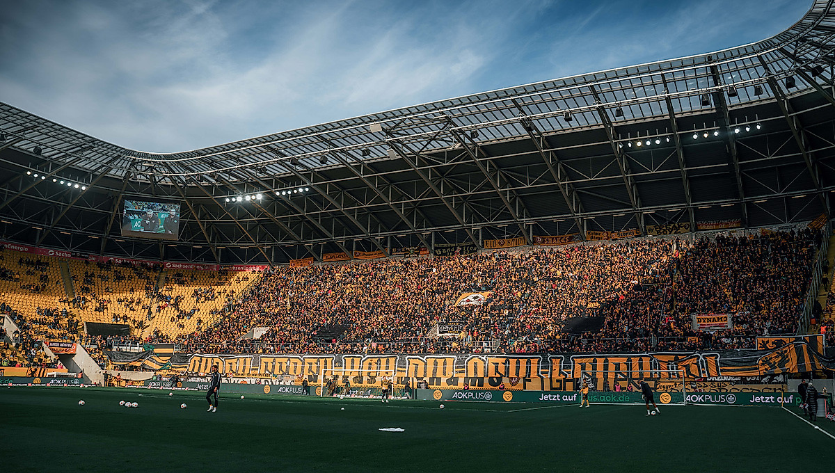 Fußballfans im Stadion