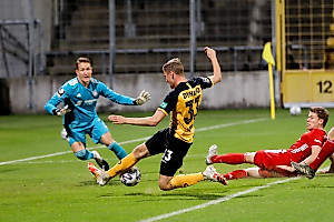 Chistoph Daferner verpasst den möglichen 1:2-Anschlusstreffer | Foto: Steffen Kuttner