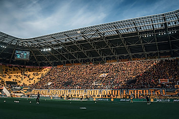 Fußballfans im Stadion