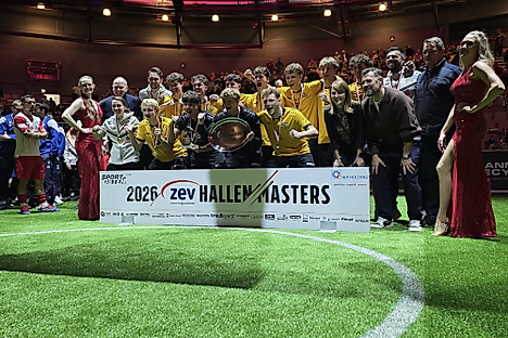 Siegerfoto nach Sieg beim Hallenturnier