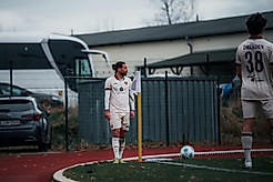 U21-Spieler Niklas Kreuzer beim Eckball.