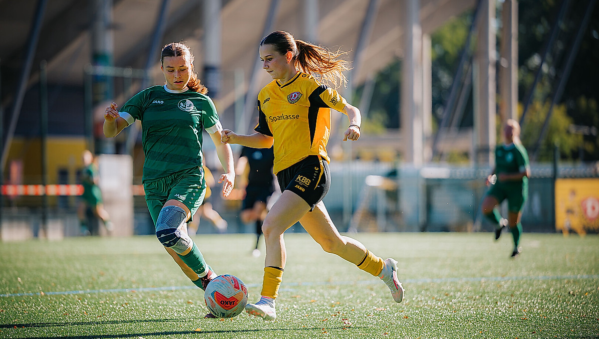Spielerin der SG Dynamo Dresden am Ball