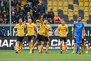 Jannis Nikolaou feiert seinen Ausgleichstreffer