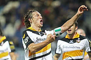Kapitän Hefele krallt sich den Punkt mit dem Abpfiff