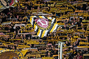 26.279 Zuschauer kommen ins Rudolf-Harbig-Stadion gegen den VfL Bochum. | Foto: Dennis Hetzschold. 