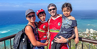 Christian Koch ist in Freiburg aufgewachsen und lebt mit seiner Familie in Los Angeles. Für das Pokalfinale hat er einen „völlig irren 48-Stunden-Kurztrip“ angetreten, ansonsten schaut er die SC-Spiele um 6.30 Uhr Ortszeit beim Frühstück. 