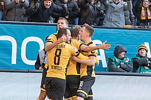 Gemeinsamer Jubel. (Foto: Steffen Kuttner)