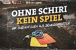Grafik mit der Aufschrift "Ohne Schiri kein Spiel" - wir suchen euch als Schiedsrichter.