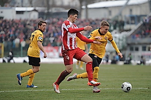 Luca Dürholtz agierte hinter den Spitzen.