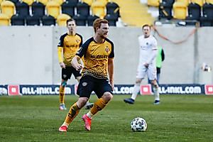 Paul Will krönt seinen bärenstarken Auftritt schon in der ersten Hälfte mit seinem Treffer zum 2:0. | Foto: Steffen Kuttner