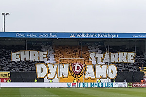 Rund 1.500 Dynamo-Fans begleiteten die SGD nach Sandhausen.