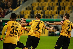 Großer Jubel nach Knippings Führungstreffer. | Foto: Steffen Kuttner