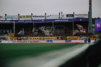 Gästeblock im Stadion an der Bremer Brücke Osnabrück