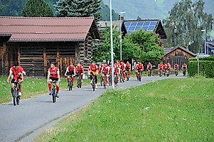 Für die Wege zum Trainingsplatz wird traditionell der Drahtesel genutzt. 