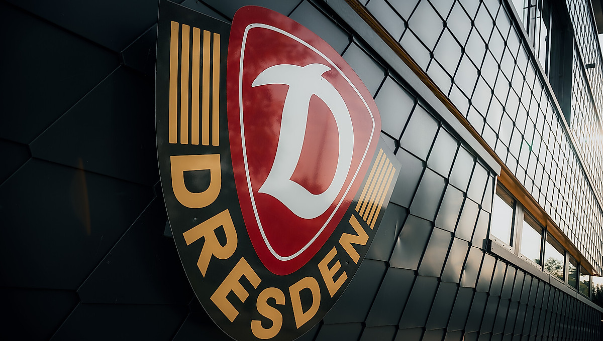 Das Wappen der SGD in der AOK PLUS Walter-Fritzsch-Akademie