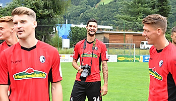 Der heutige Mönchengladbacher Tim Kleindienst. Im Trainingslager übernehmen die Spieler auch gerne mal die Kamera. 