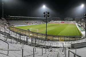 Bei frostigen Temperaturen kommt es im Grünwalder Stadion gegen Türkgücü München zum Pflichtspielauftakt 2021. | Foto: Steffen Kuttner 