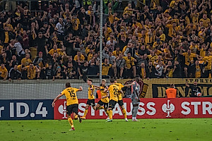 Dynamo zieht durch Kades Treffer in die 2. Runde des DFB-Pokals ein. | Foto: Dennis Hetzschold