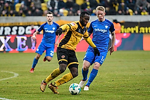 Erich Berko im Duell gegen Philipp Ochs.