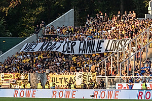 Botschaft aus dem Gästeblock an einen Dynamo-Fan und seine Familie