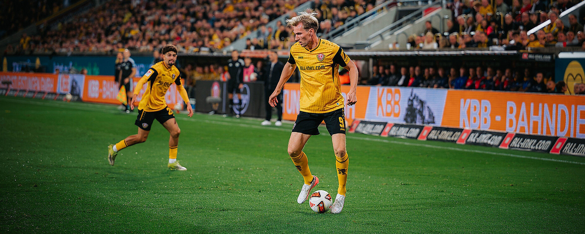 Vincent Vermeij für Dynamo Dresden am Ball