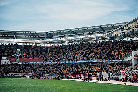 Gästeblock im max-Morlock-Stadion Nürnberg