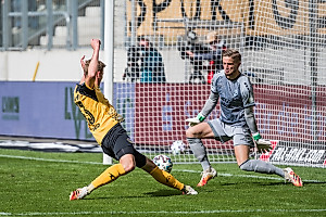 Daferner scheitert knapp an Bartels. | Foto: Dennis Hetzschold