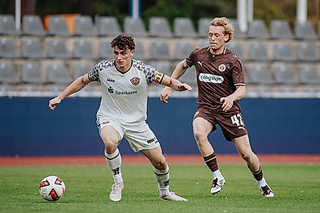 Aaron Riedel am Dienstag gegen den FC St. Pauli.