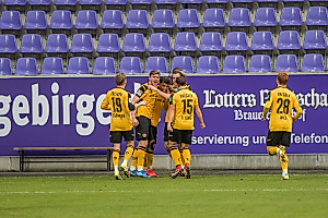 Die SGD bejubelt den Führungstreffer. 
