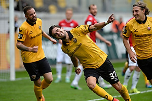 Dynamo ließ nicht locker, Pascal Testroet machte nach der Pause das 3:0.