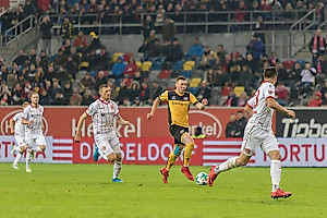 Duljevic fulminant aus der Distanz zum 3:0