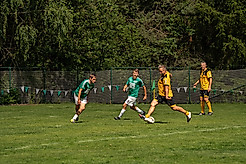 Ein Fußballer beim Schuss