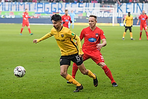 Osman Atilgan vor Arne Feick