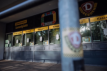 Der Kassenbereich am Rudolf-Harbig-Stadion.