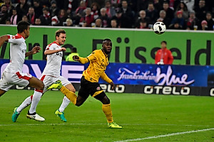 Erich Berko gab sein Startelfdebüt und legte das 3:0 auf.