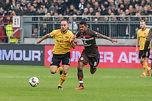 Rico Benatelli im Laufduell mit Jeremy Dudziak