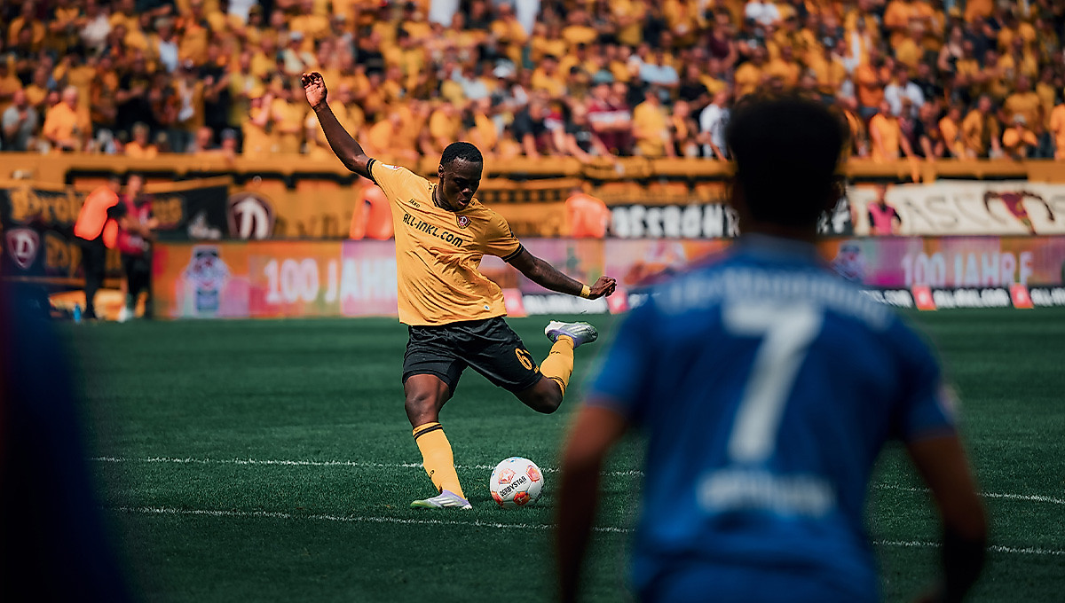 Kofi Amoako beim Torabschluss