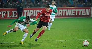 Erster Bundesligaeinsatz 2012/13 gegen Greuther Fürth: Christian Günter. 