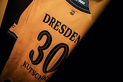 Das Trikot von Stefan Kutschke in der Mannschaftskabine.