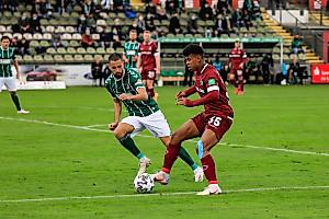 Königsdörffer versucht einen Vorstoß über links. | Foto: Steffen Kuttner