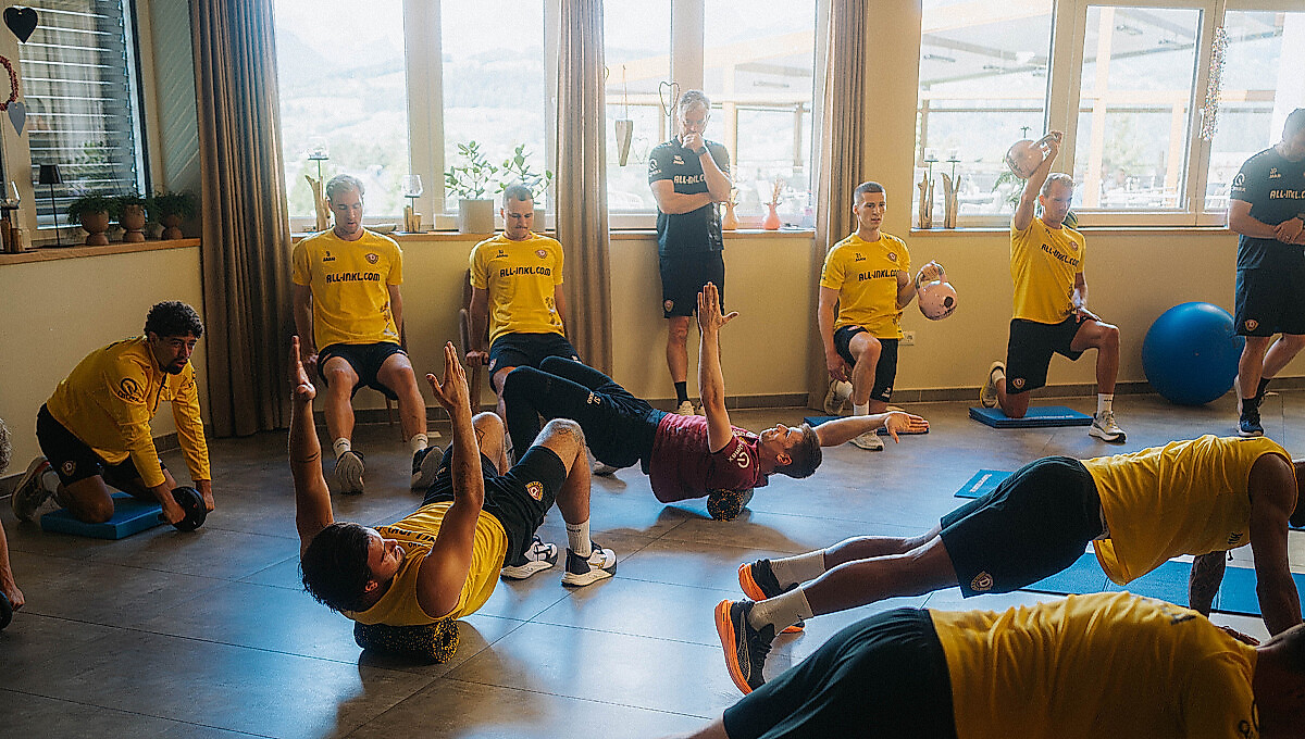 Die Spieler bei einer Krafteinheit.