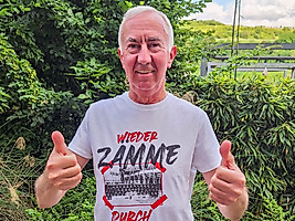 René Even wohnt in Luxemburg und hat den Sport-Club zunächst eher beiläufig in der Sportschau verfolgt. Mit der Geburt seiner Enkelin in Freiburg ist er Fan geworden, kombiniert Familien- mit Stadionbesuche und zittert sonst vor dem Liveticker auf der SC-Website mit.
