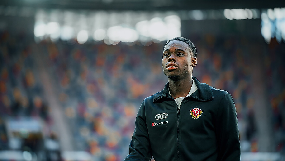 Kofi Amoako in der SGD-Trainingsjacke.