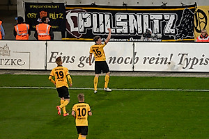 Jimi Müller bejubelt das 1:0.