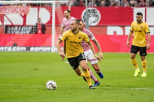 Rico Benatelli vor Marco Höger