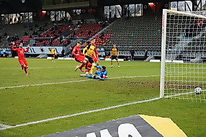 Joker Pascal Sohm trifft zum Ersten: Die 3:2-Führung. | Foto: Running Riot Media